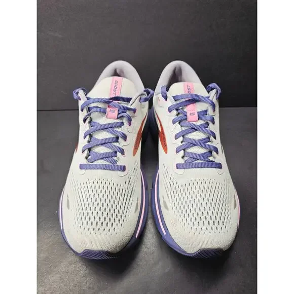 Brooks Women 9 Comfy footwear - Picture 6 of 9